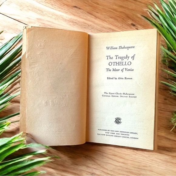 Vintage Signet Classic Shakespeare Paperback Set (4 Books) - Picture 12 of 16